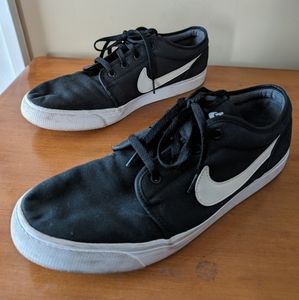 Nike Toki Sneakers